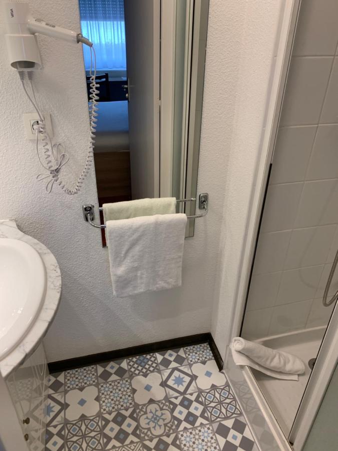 Everhotel De Tarbes-Ibos Exteriör bild