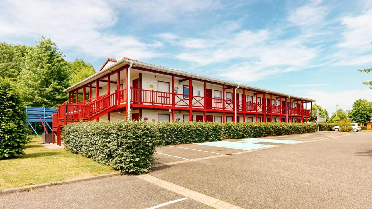 Everhotel De Tarbes-Ibos Exteriör bild