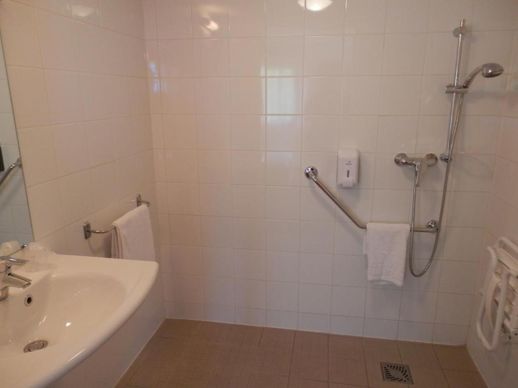 Everhotel De Tarbes-Ibos Rum bild